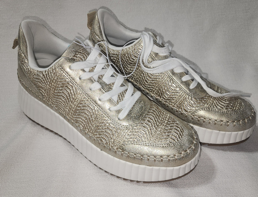 universal thread shoes silver memory foam size 11
